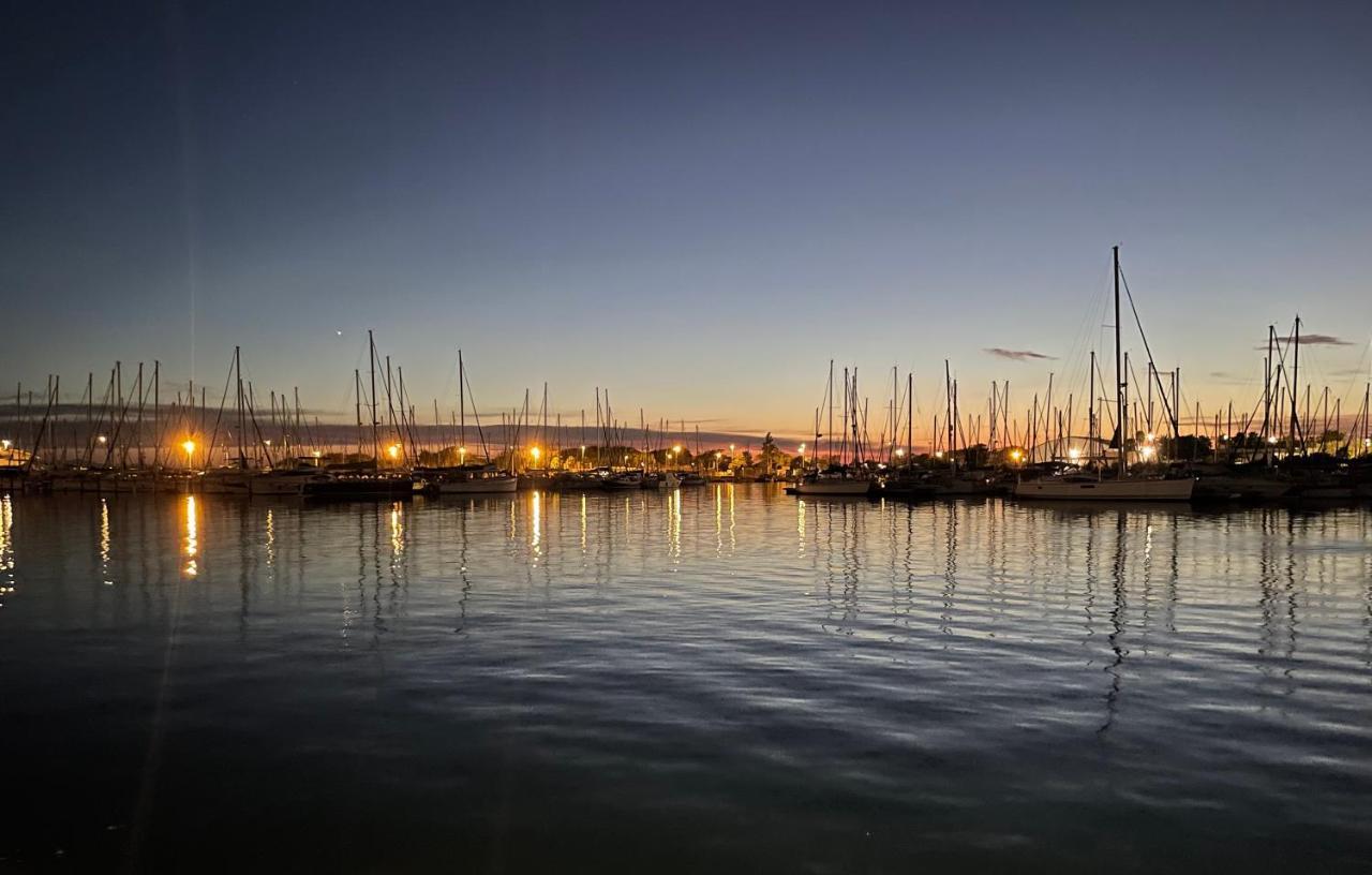 Studio Face A La Mer 4 Couchages - Gratuits Piscine Tennis Et Un Parking Prive Rare Et Tres Utile - Vue Magnifique Sur La Mer - Agreable En Toutes Saisons Ile Des Pecheurs - La Brigantine - Emplacement Et Vue Rares Au Cap D'Agde Exterior photo